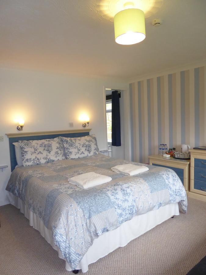 Neuadd Wen Guest House Кармартен Экстерьер фото